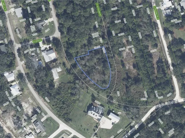 2052 N Woodham Rd, Avon Park, FL 33825