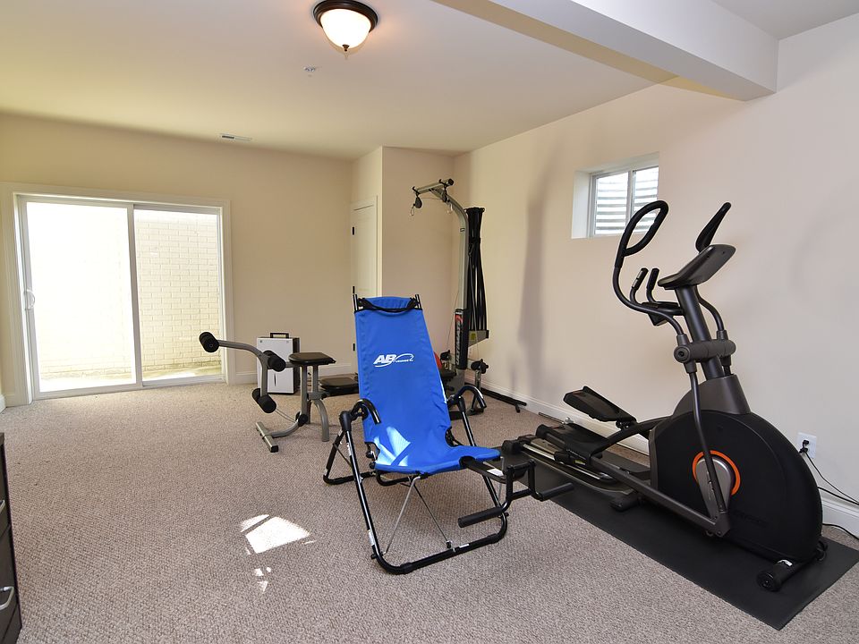 1st image of 46837 Shelton Dr