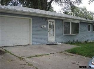 1405 Pelton Ave, Bellevue, NE 68005