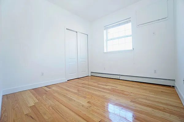 Rented by Compass | media 22