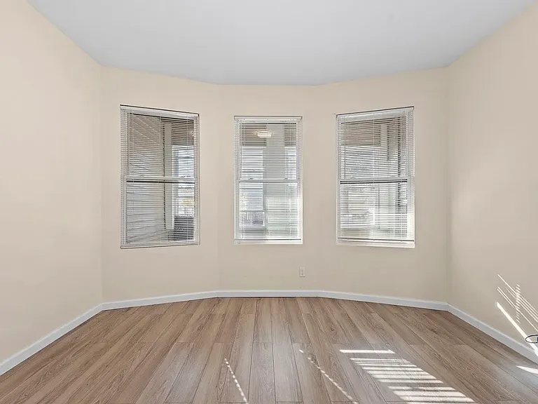 413 Lanza Ave #1 — Photo 8