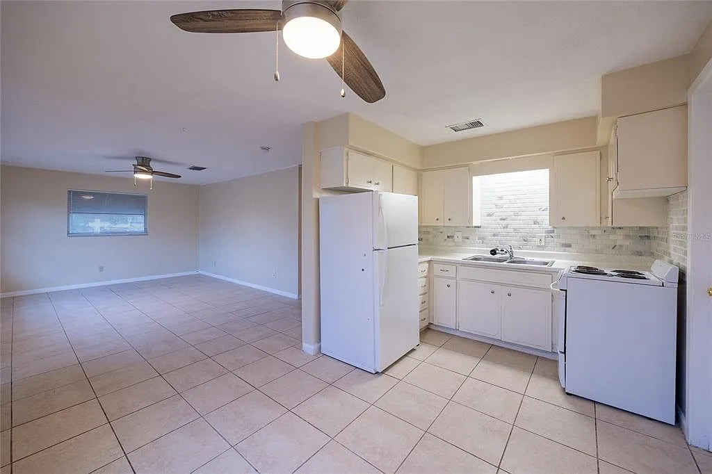 1 bed, 2.0 bath, 900 sqft, $1,400 — Photo 4