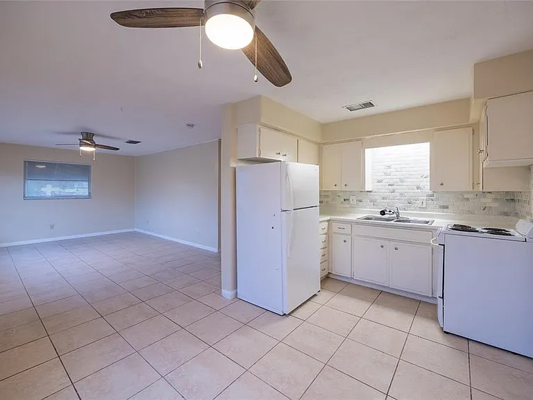 400 S Meteor Ave — Photo 4