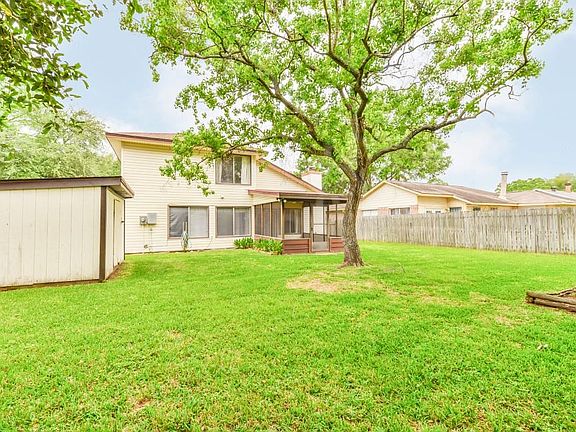 2nd image of 7511 Arista Dr
