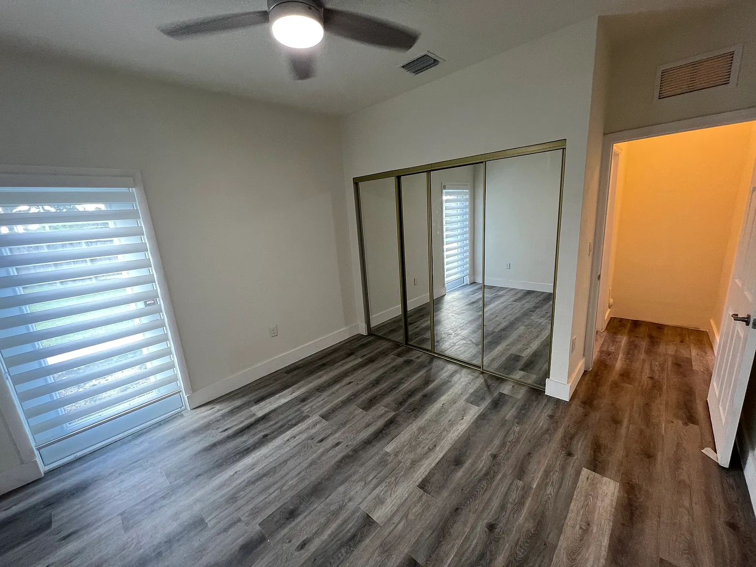 1 bed, 300 sqft, $1,200 — Photo 1