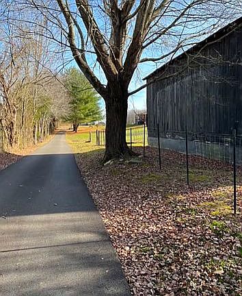 Road dead ends, only house