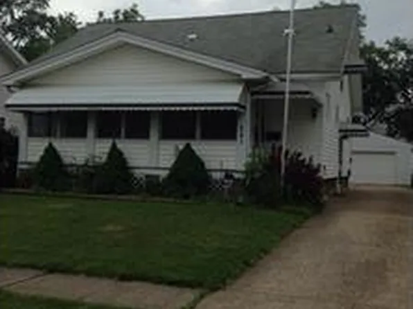 241 Harwood St, Elyria, OH 44035