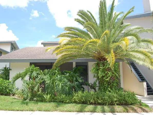 2050 San Marcos Dr SE APT 111, Winter Haven, FL 33880