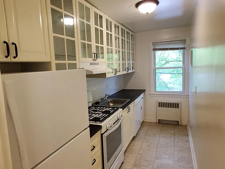 511 Silver Spring Ave #2 — Photo 23