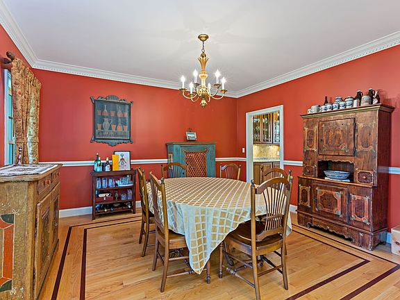 TereseO-15 Ledge Rock Ct-14.JPG