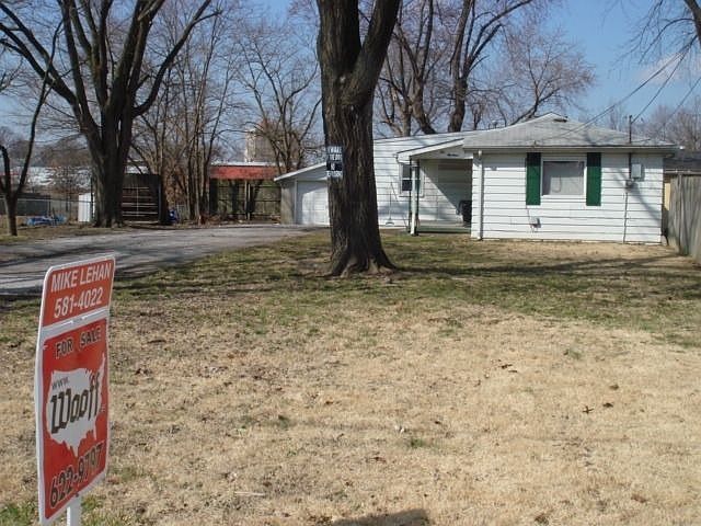 1st image of 619 Playground Ct