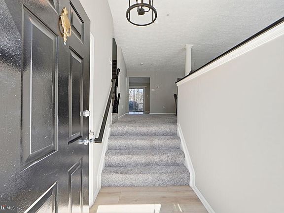 3rd image of 16416 Elysian Ln