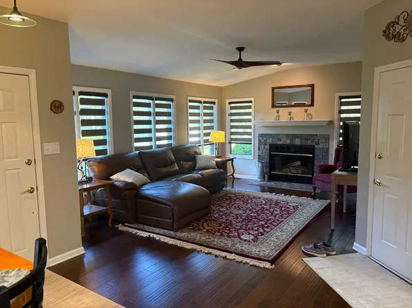 102 Golf Ln, Mc Cormick, SC 29835