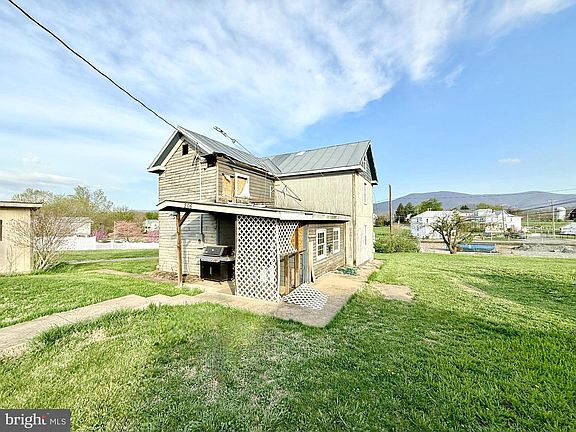 5th image of 206 Masonic Dr