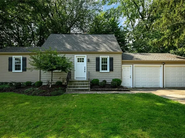 3888 Keller Hanna Dr, Brunswick, OH 44212