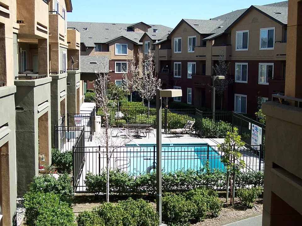 Heritage Park at Hilltop| 55+ Senior Affordable Community