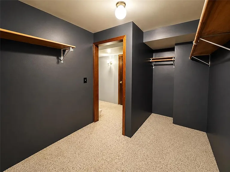 225 Sunrise Blvd — Photo 52