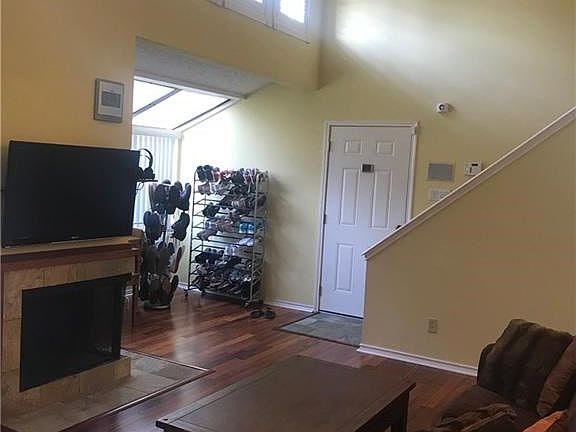 5th image of 2108 Count Fleet Dr Unit 101