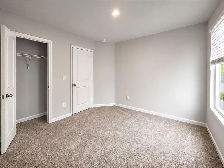 120 Heard Ln — Photo 13