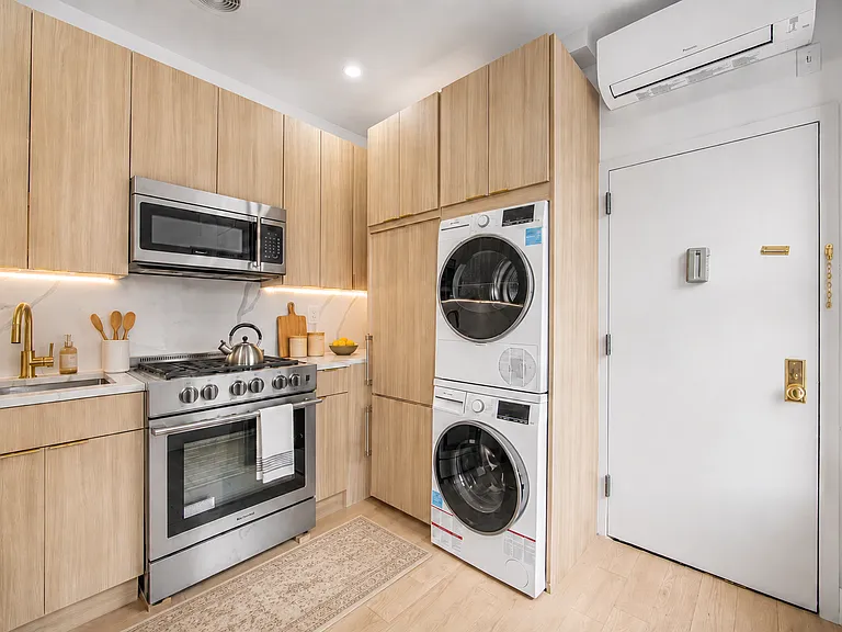 218 Flatbush Ave #3 — Photo 3