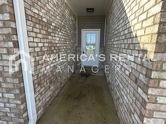 3rd image of 125 Keswick Dr