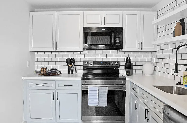 5621 Pershing Ave #1 — Photo 2