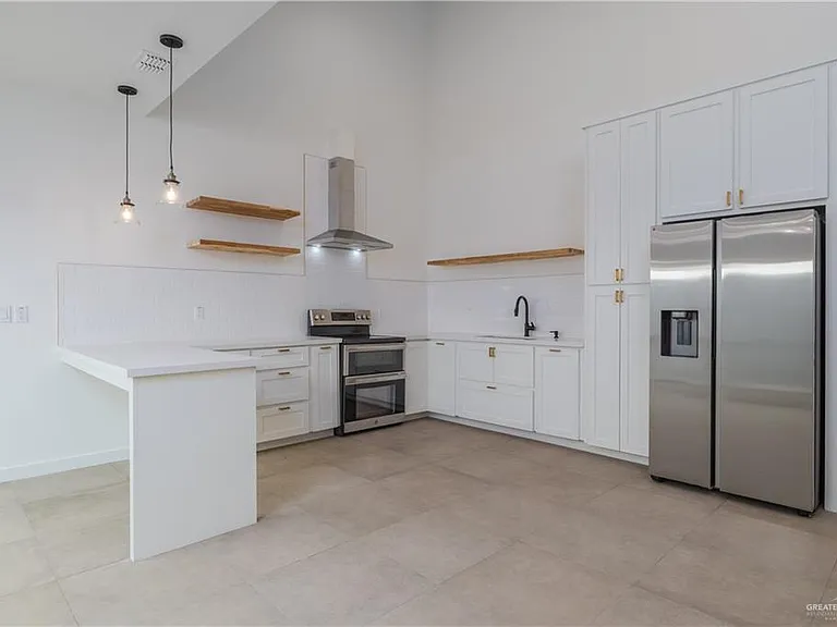 2629 Warbler Ave — Photo 5