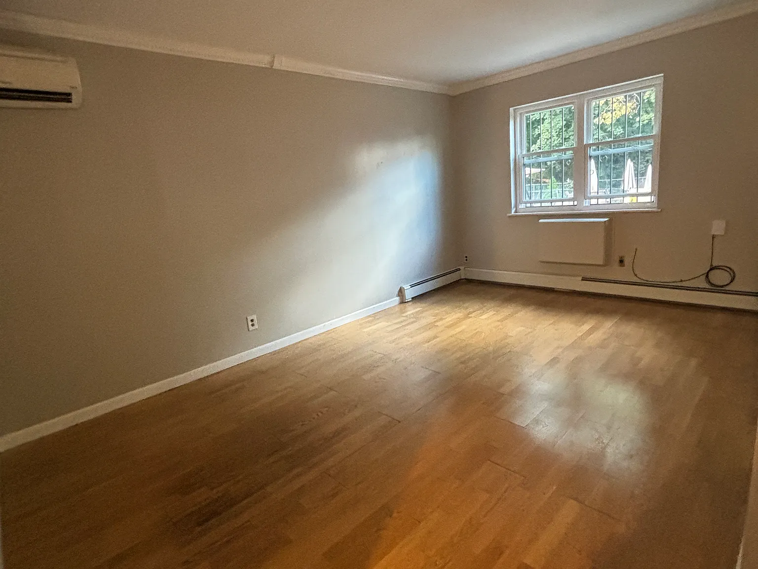 1 bed, 850 sqft, $2,100 — Photo 2