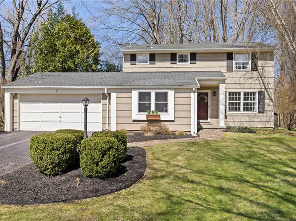 6 Laureldale Dr, Pittsford, NY 14534
