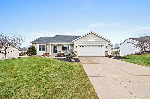 316 Edgewood Dr Photo 1