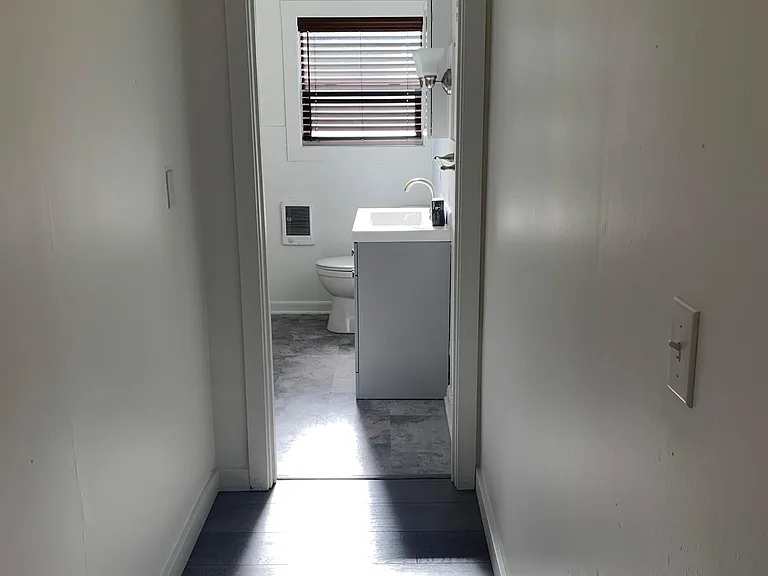 2308 Commercial Ave — Photo 12