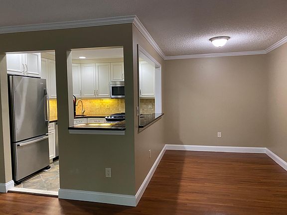 4th image of 4014 Crawford Ct #4014