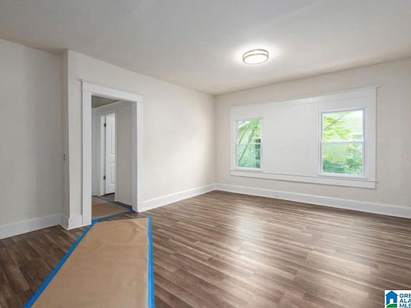 5th image of 2519 Avenue I