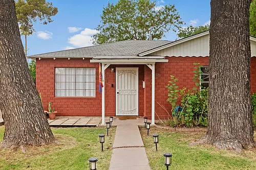 1110 S Una Ave Photo 1 1110 S Una Ave Photo 1