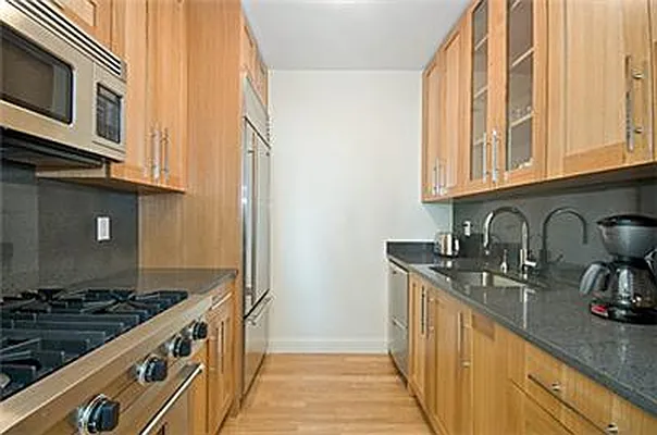 Rented by New York Residence | media 14