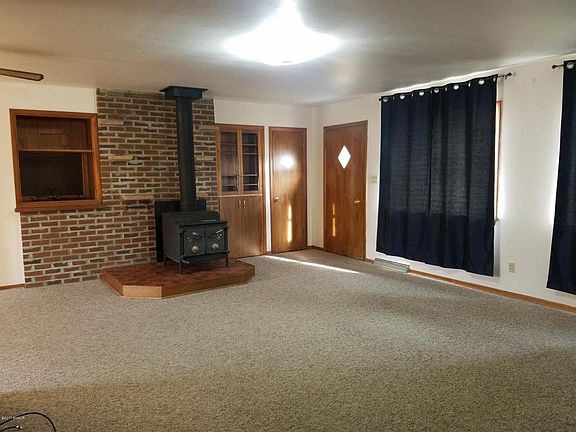 4th image of 111 Belmont Ave