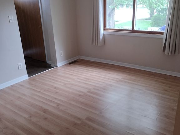 4th image of 4710 23rd Ave #4714