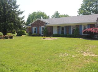 2304 Windsor Forest Dr, Louisville, KY 40272