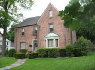 1110 Longmeadow St, Longmeadow, MA 01106