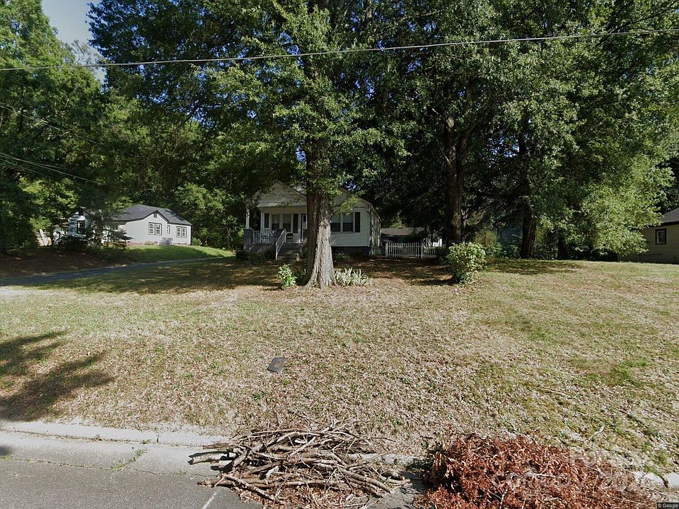 2nd image of 309 W Ballard St