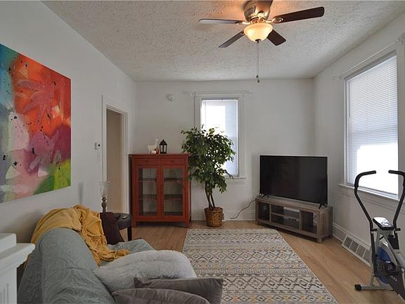 4th image of 409 Bovard St