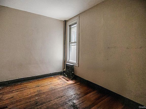 5th image of 406 Linden Street