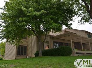 15806 Prospect Point Dr, Spring Lake, MI 49456