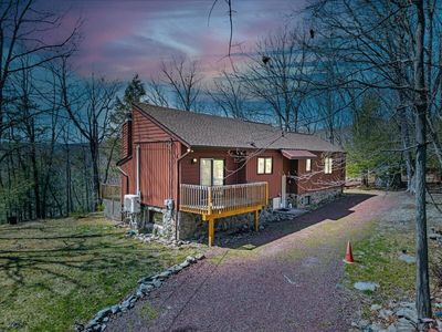 619 Clubhouse Dr, East Stroudsburg, PA, 18302