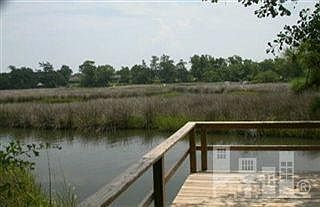 2nd image of 20 Crane Pointe Road