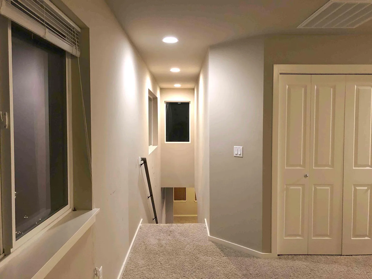 4 bed, 2.5 bath, 2663 sqft, $4,500 — Photo 2