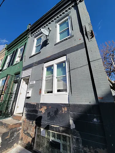 1709 N Dover St Photo 1
