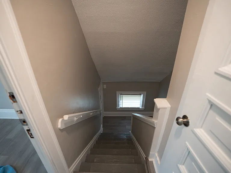 3659 E 131st St #C — Photo 17