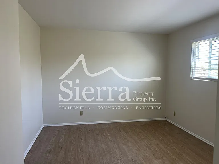 218 W Islay St #6 — Photo 7