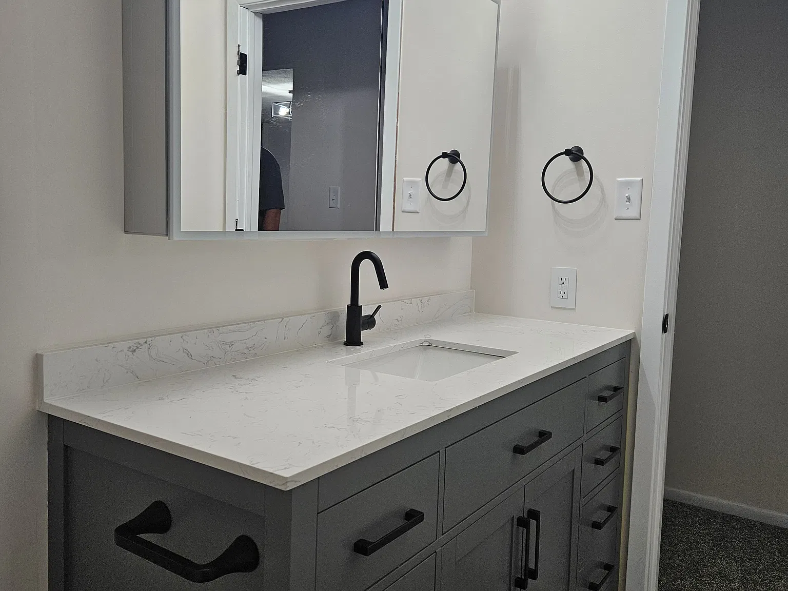2 bed, 1100 sqft, $1,100 — Photo 3